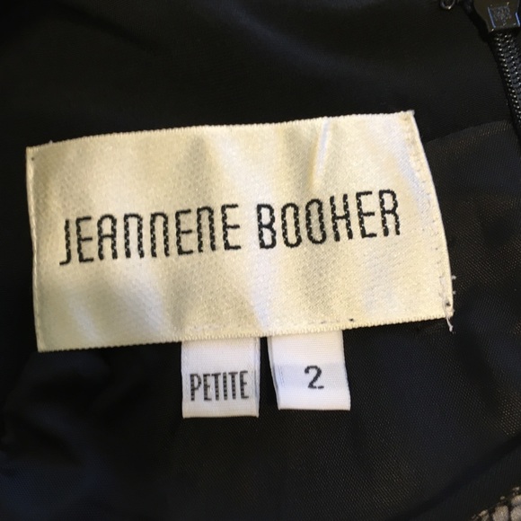 Jeannene Booher black gown - Picture 3 of 3